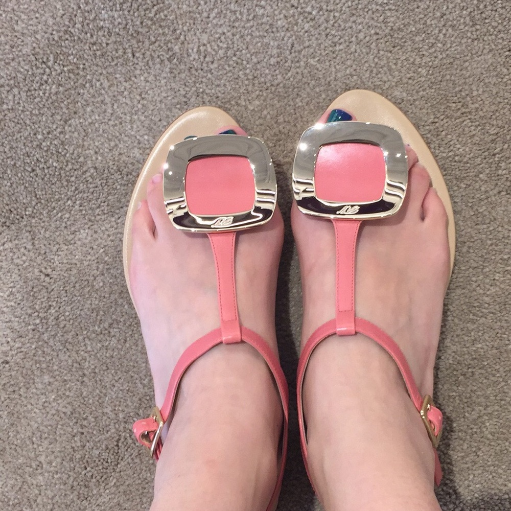 Roger Vivier Chips Thong Leather Sandals 38.5 NIB